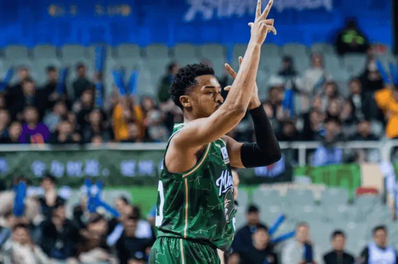 必一运动官网-同曦狂胜深圳！新小外盘活全队，郭昊文全能输出，双核驱动是真爽