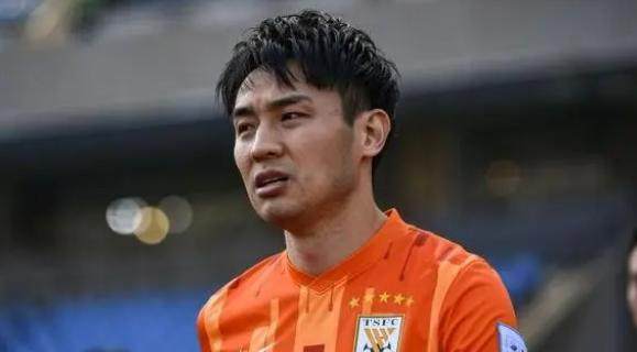 Bsports官网-吴兴涵事件升级：身份造假涉嫌赌球？妻子双重国籍？