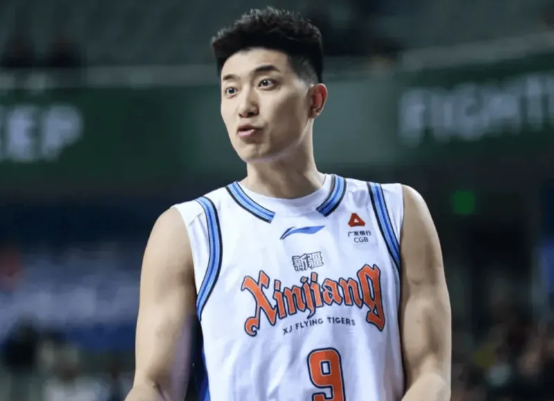 必一运动Bsports-吴冠希带伤出战10中9砍下19分8篮板，最后时刻关键两罚不中