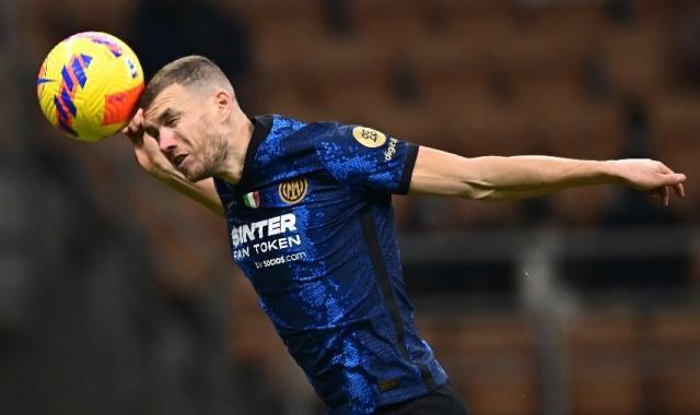 1642897980655017495.jpg AwJMJoDu.jpg