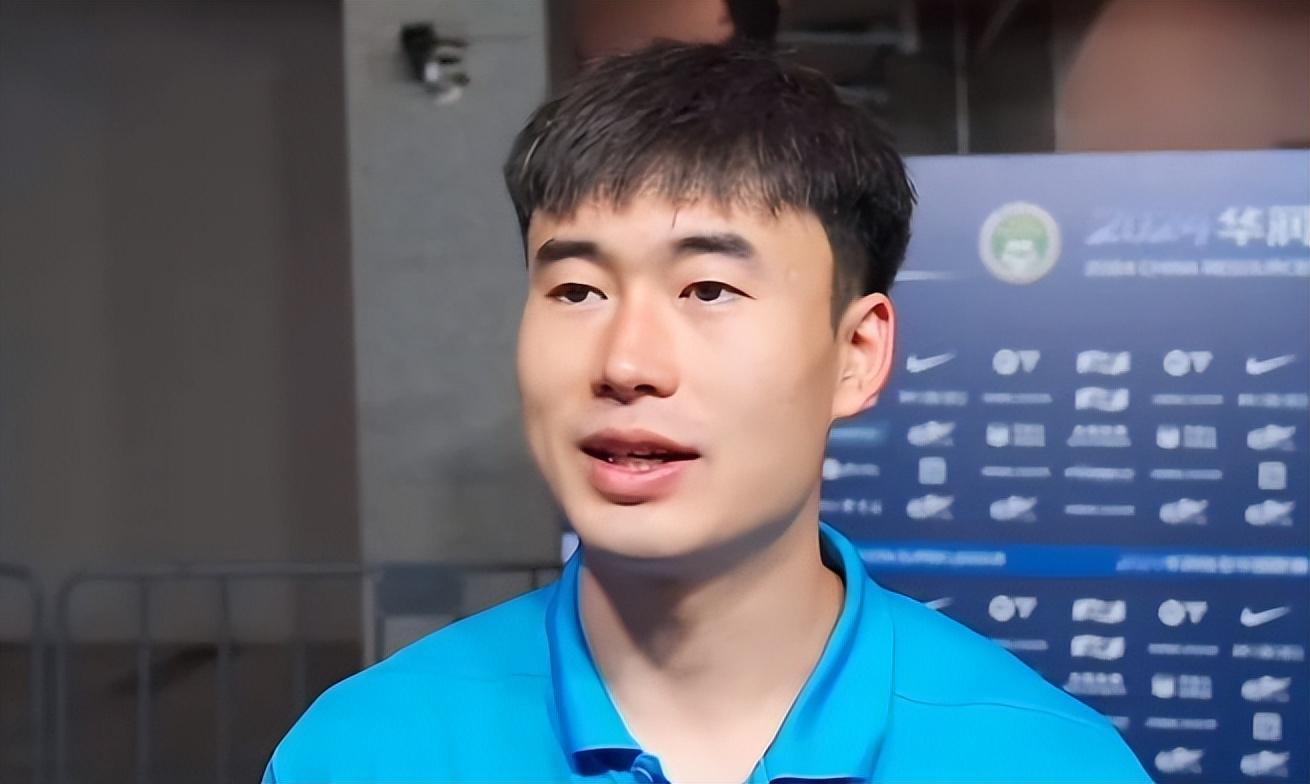 必一运动Bsports-邓涵文为何本赛季没去中超豪门！反而坚持去玉昆，背后原因找到了